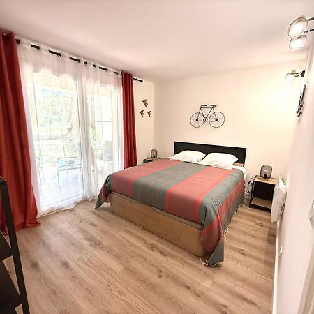 Fiori Di Cala Rossa Residence Hoteliere Lecci Buitenkant foto