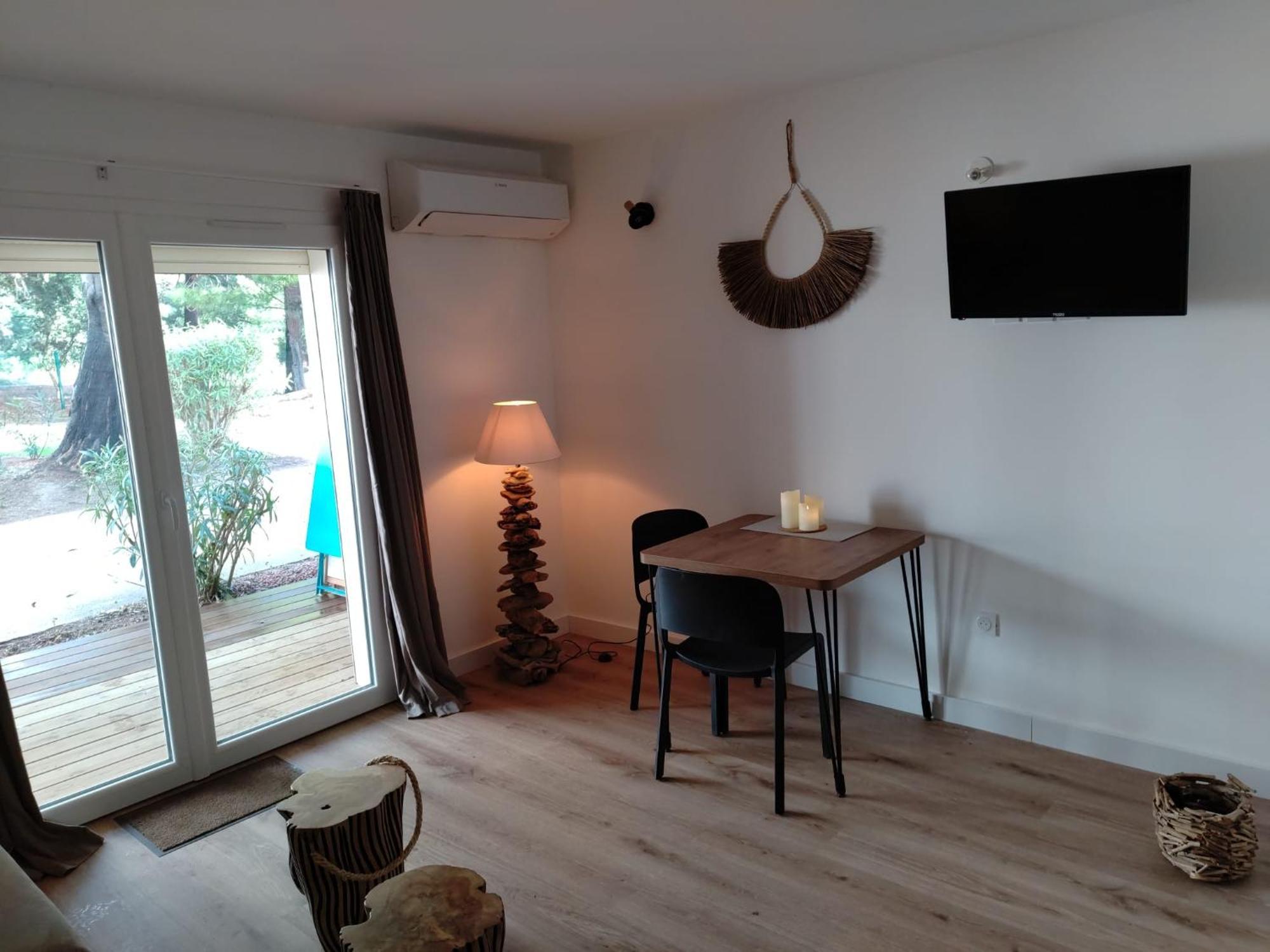 Fiori Di Cala Rossa Residence Hoteliere Lecci Buitenkant foto