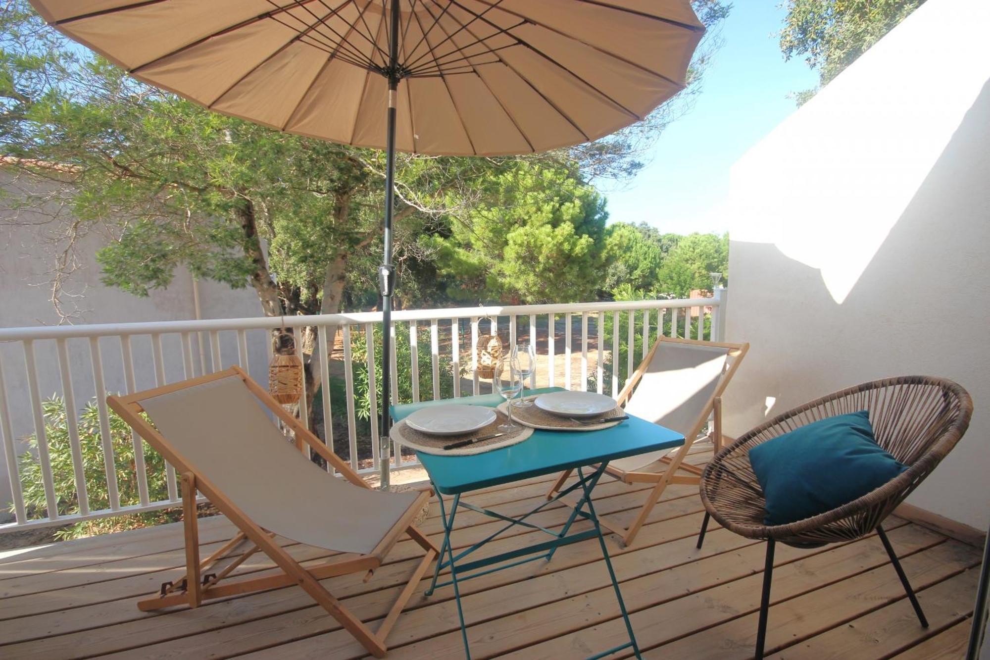 Fiori Di Cala Rossa Residence Hoteliere Lecci Buitenkant foto